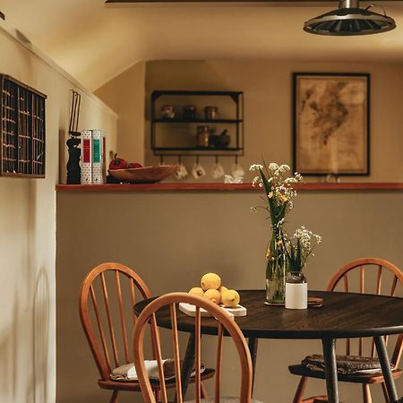 Mint Croft Luxury Self-Catering Cottages Geary Eksteriør bilde